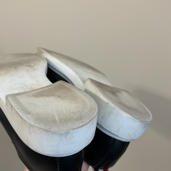 Thom Browne Pebble Grain Leather Black Blucher Contrast Sole Derbys - Picture 11 of 13